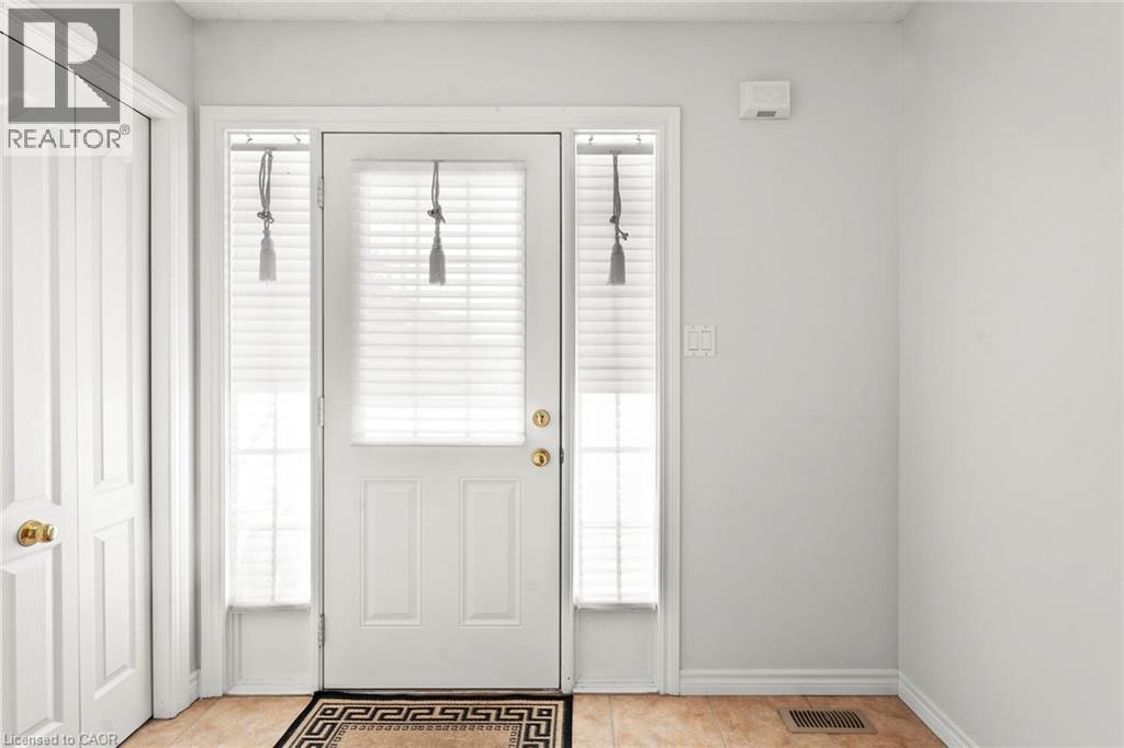 256 Charlotta Street, Baden, Ontario  N3A 4M8 - Photo 5 - 40806910