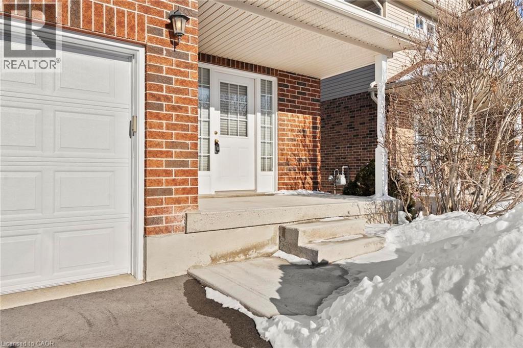 256 Charlotta Street, Baden, Ontario  N3A 4M8 - Photo 4 - 40806910