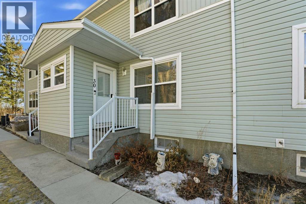 30 Poplar Crescent, Springbrook, Alberta  T4S 1V3 - Photo 1 - A2290206