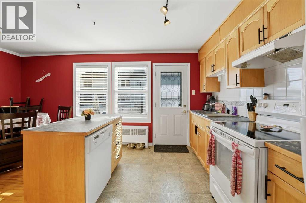 30 Poplar Crescent, Springbrook, Alberta  T4S 1V3 - Photo 7 - A2290206