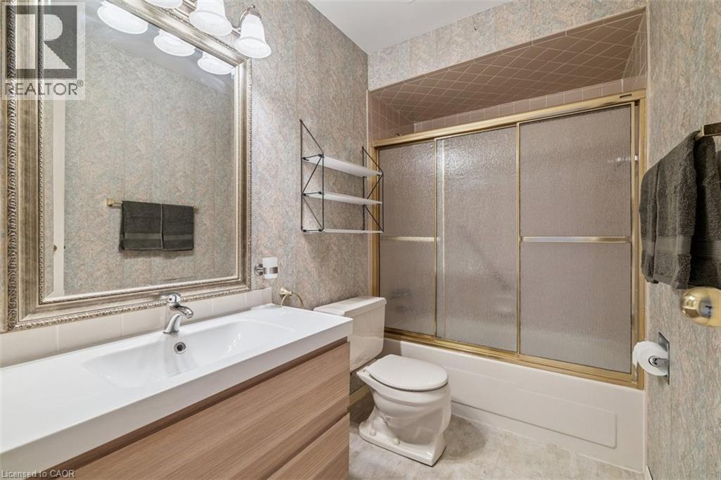 1552 Kerns Road Unit# 4, Burlington, Ontario  L7P 3A7 - Photo 13 - 40812275