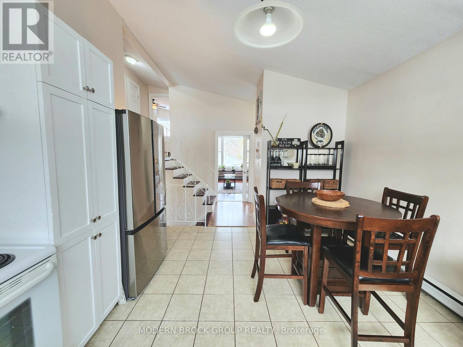 339 Abbott Street, Brockville, Ontario K6V 4B2 - Photo 11 - X12920442