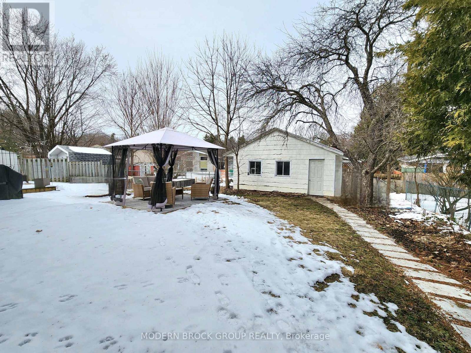 339 Abbott Street, Brockville, Ontario K6V 4B2 - Photo 32 - X12920442