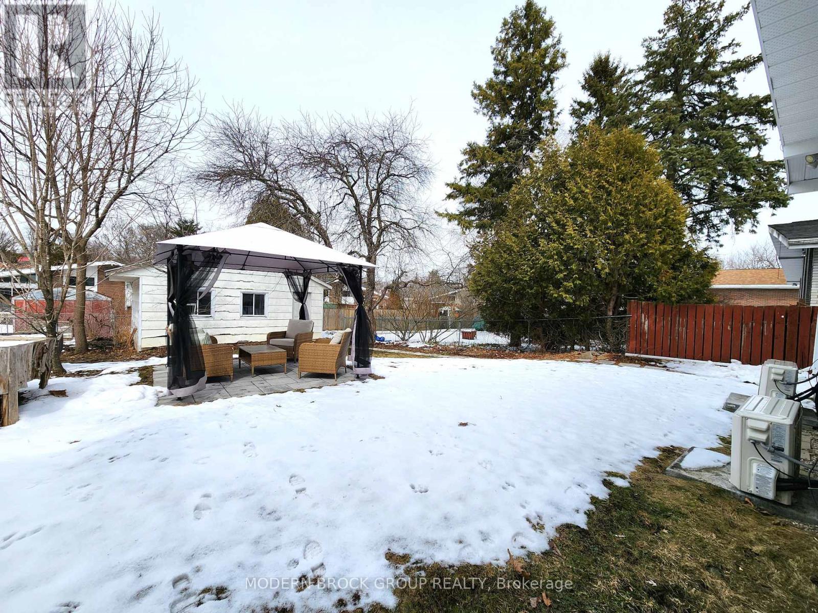 339 Abbott Street, Brockville, Ontario K6V 4B2 - Photo 33 - X12920442