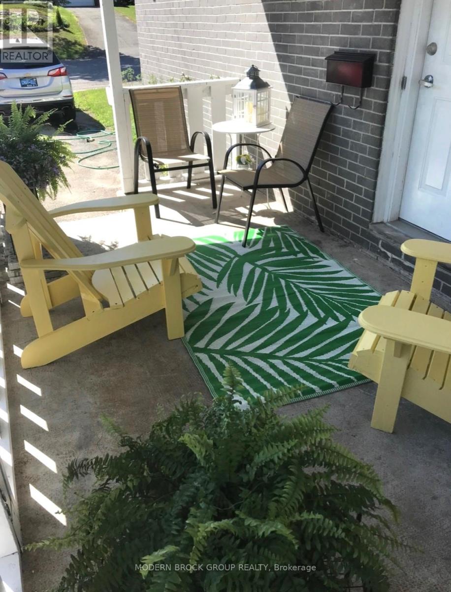 339 Abbott Street, Brockville, Ontario K6V 4B2 - Photo 35 - X12920442