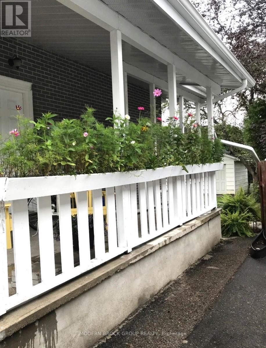 339 Abbott Street, Brockville, Ontario K6V 4B2 - Photo 36 - X12920442