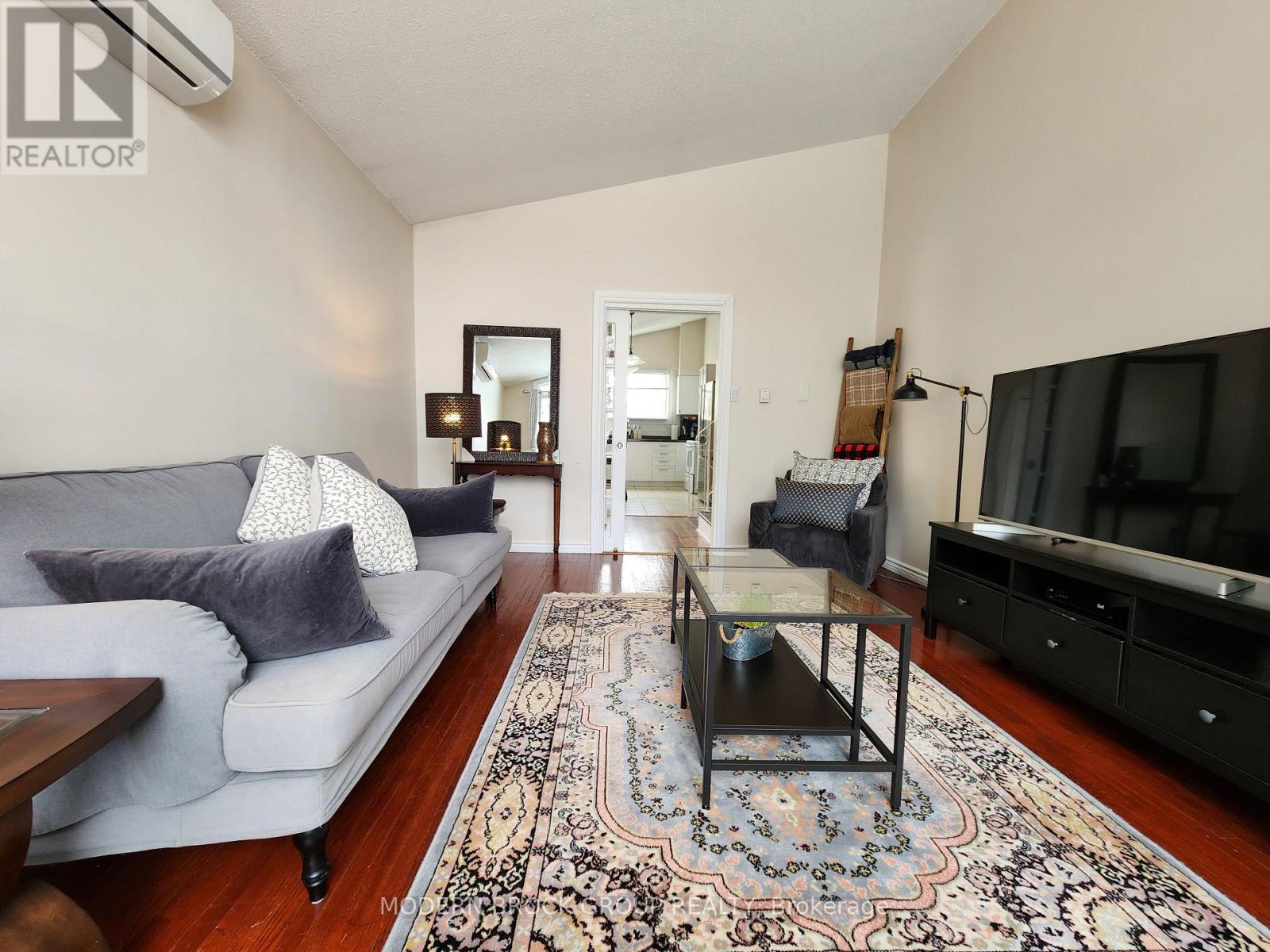 339 Abbott Street, Brockville, Ontario K6V 4B2 - Photo 7 - X12920442