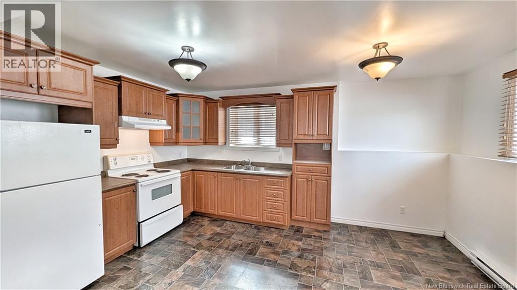 925-927 Victoria Avenue, Bathurst, New Brunswick  E2A 3K1 - Photo 12 - NB135798