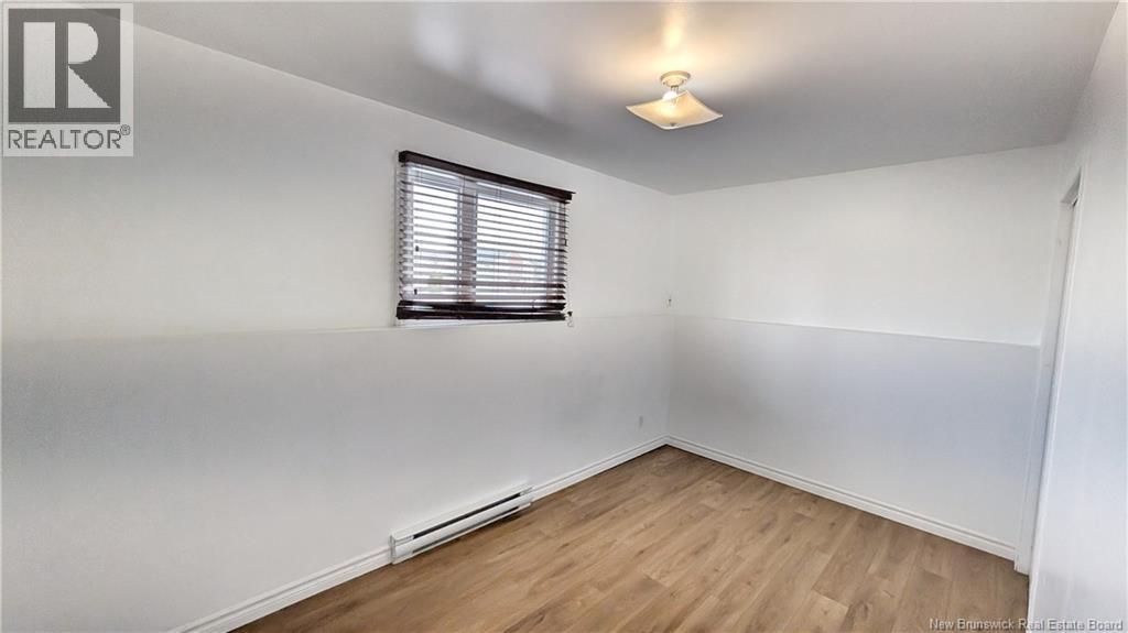 925-927 Victoria Avenue, Bathurst, New Brunswick  E2A 3K1 - Photo 14 - NB135798