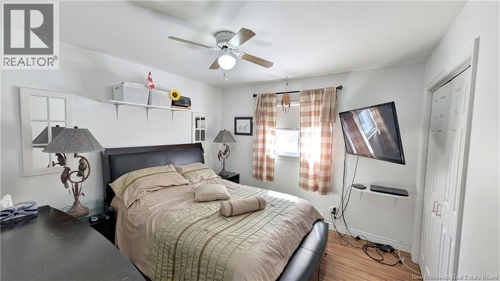 925-927 Victoria Avenue, Bathurst, New Brunswick  E2A 3K1 - Photo 5 - NB135798