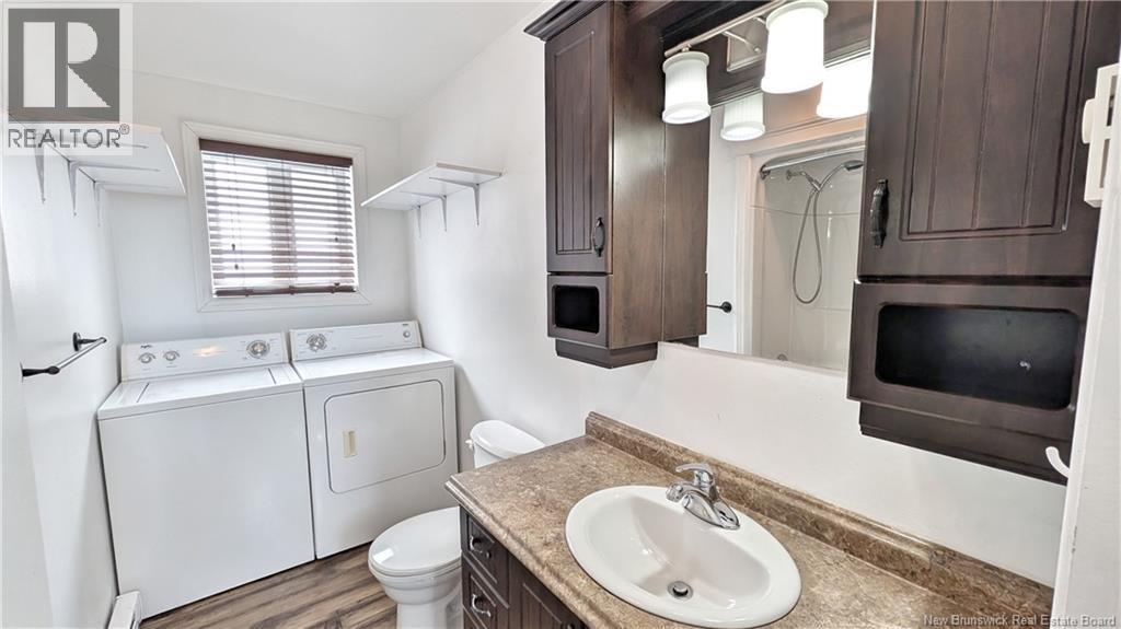 925-927 Victoria Avenue, Bathurst, New Brunswick  E2A 3K1 - Photo 9 - NB135798