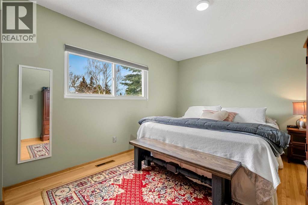 2704 48 Avenue Nw, Calgary, Alberta  T2L 1C3 - Photo 24 - A2292210