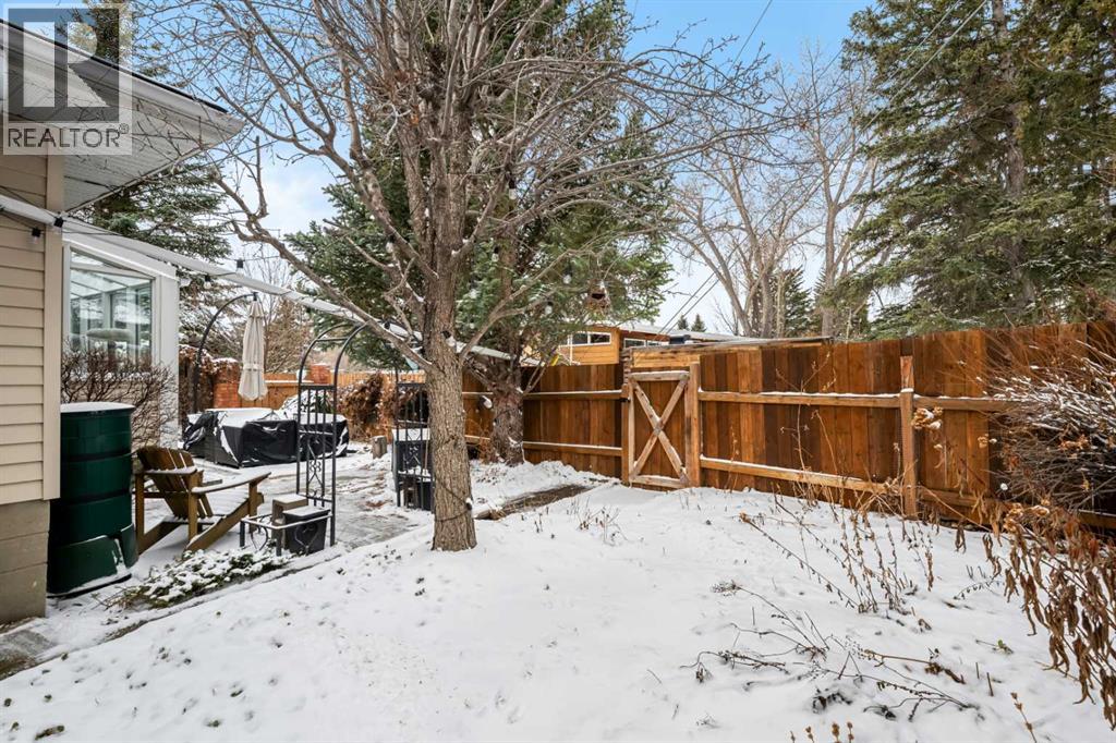 2704 48 Avenue Nw, Calgary, Alberta  T2L 1C3 - Photo 41 - A2292210