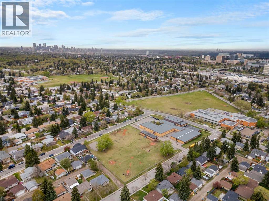 2704 48 Avenue Nw, Calgary, Alberta  T2L 1C3 - Photo 48 - A2292210