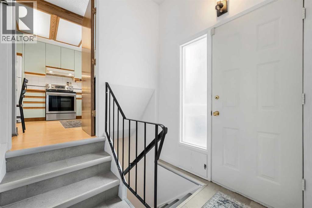 2704 48 Avenue Nw, Calgary, Alberta  T2L 1C3 - Photo 31 - A2292210