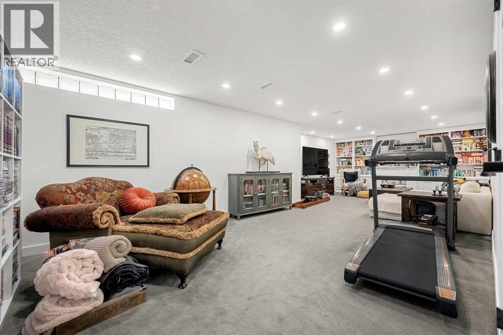 2704 48 Avenue Nw, Calgary, Alberta  T2L 1C3 - Photo 35 - A2292210