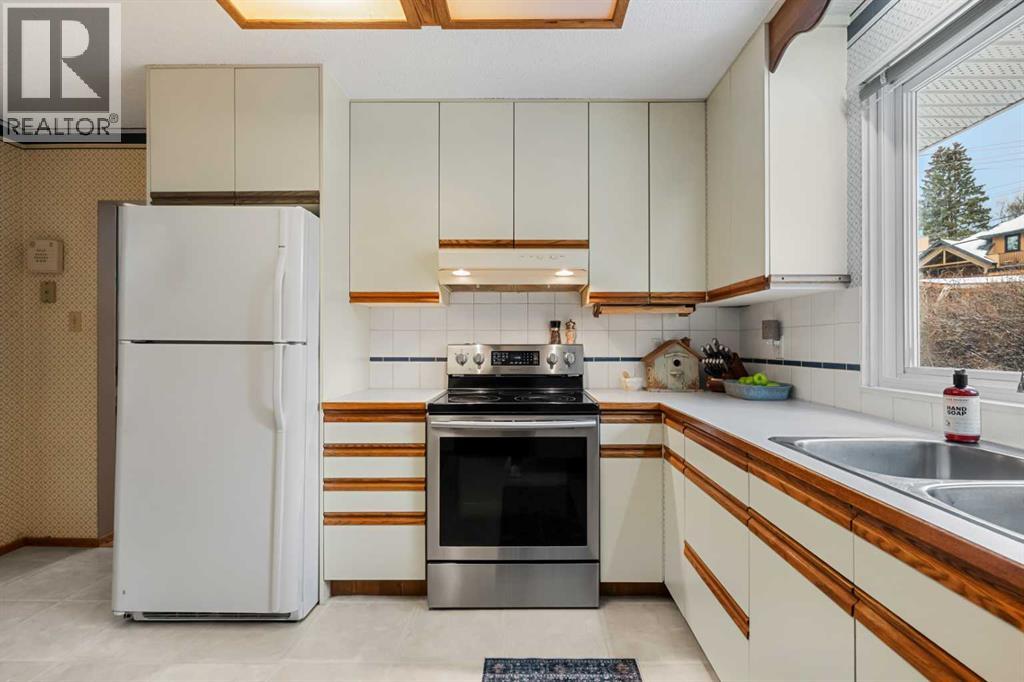 2704 48 Avenue Nw, Calgary, Alberta  T2L 1C3 - Photo 20 - A2292210