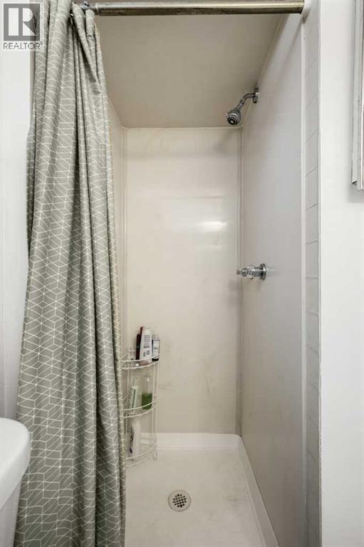 2704 48 Avenue Nw, Calgary, Alberta  T2L 1C3 - Photo 38 - A2292210