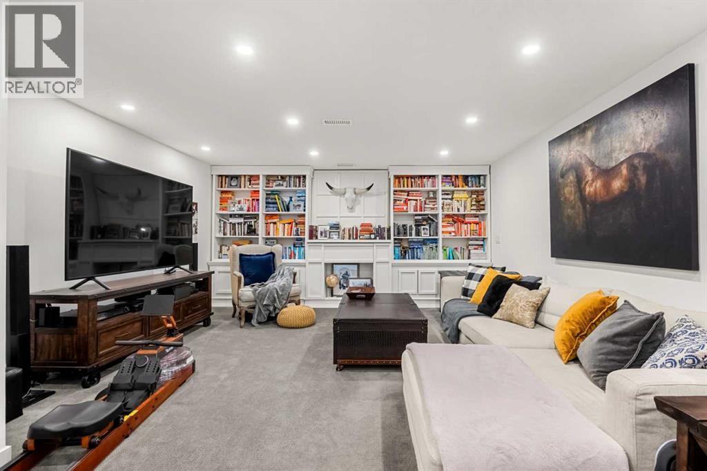 2704 48 Avenue Nw, Calgary, Alberta  T2L 1C3 - Photo 32 - A2292210