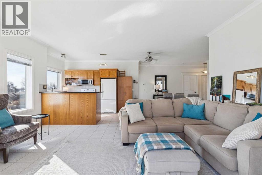 301, 7 Lineham Avenue, Okotoks, Alberta  T1S 1Z2 - Photo 6 - A2296006