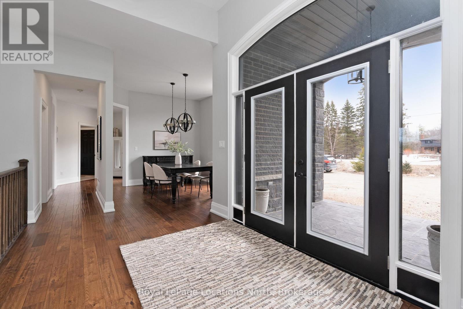 1029 Sixth Street, Collingwood, Ontario  L9Y 3Y9 - Photo 3 - S12920466