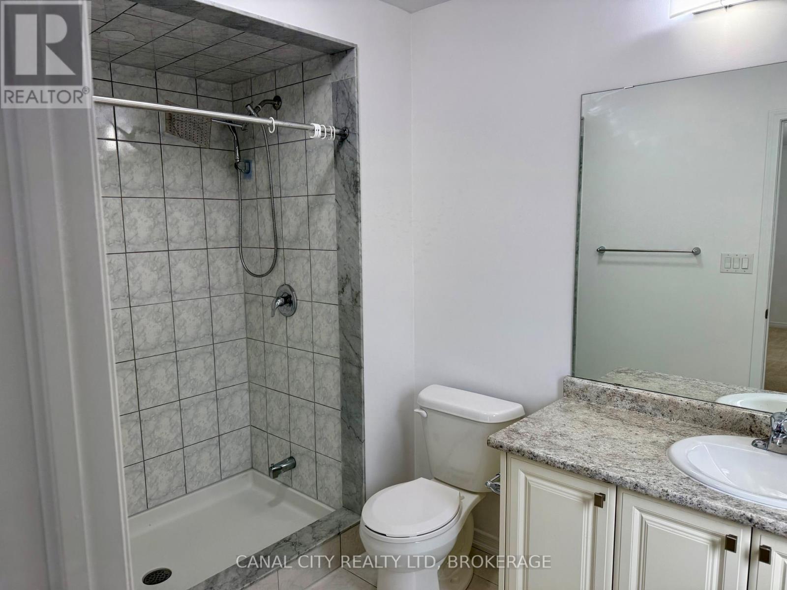 51 Esther Crescent, Thorold, Ontario  L3B 0G3 - Photo 17 - X12920502