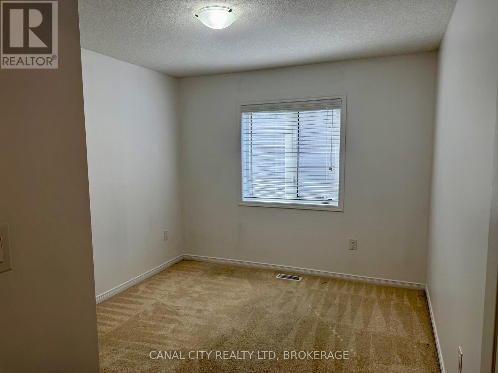 51 Esther Crescent, Thorold, Ontario  L3B 0G3 - Photo 19 - X12920502