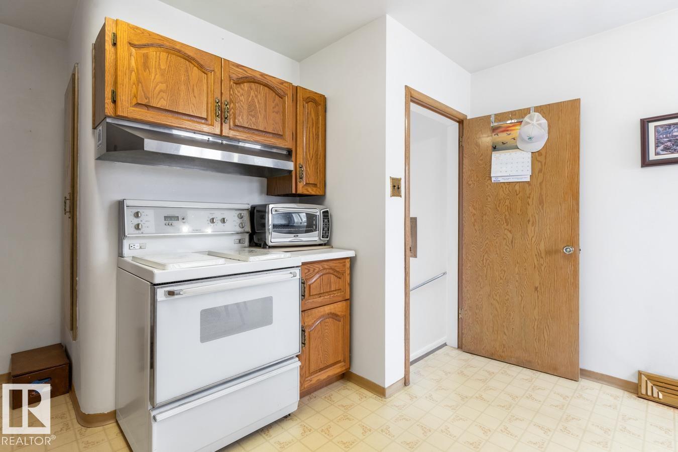 9280 77 St Nw, Edmonton, Alberta  T6C 2M1 - Photo 12 - E4478986