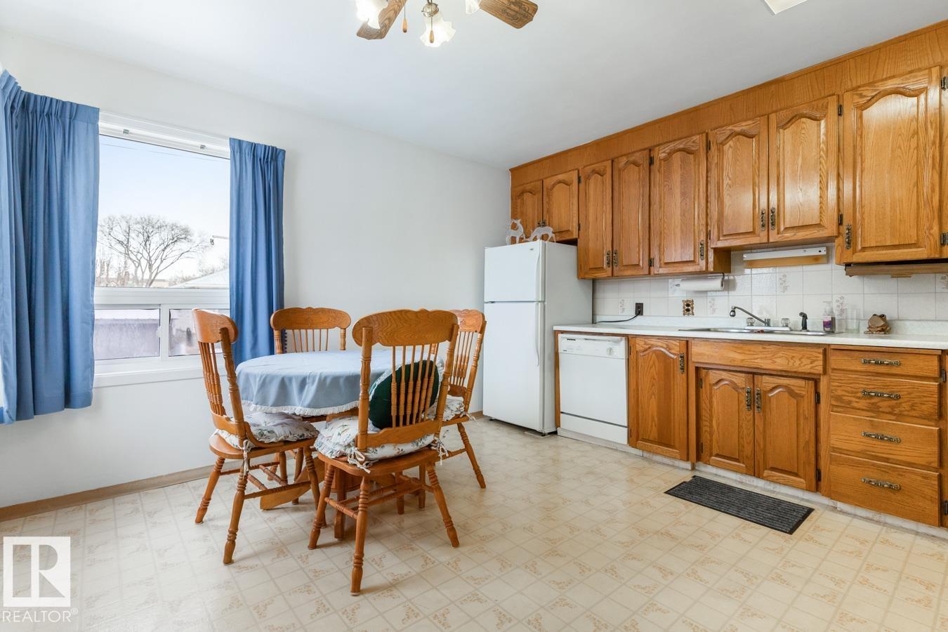 9280 77 St Nw, Edmonton, Alberta  T6C 2M1 - Photo 8 - E4478986