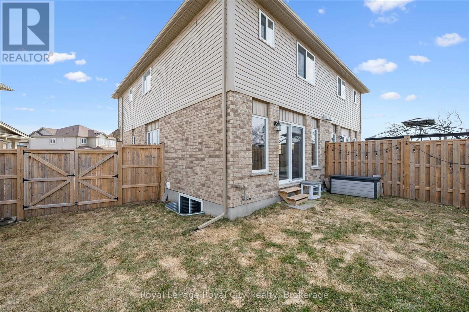 82 John Brabson Crescent, Guelph, Ontario  N1G 0G7 - Photo 36 - X12920426