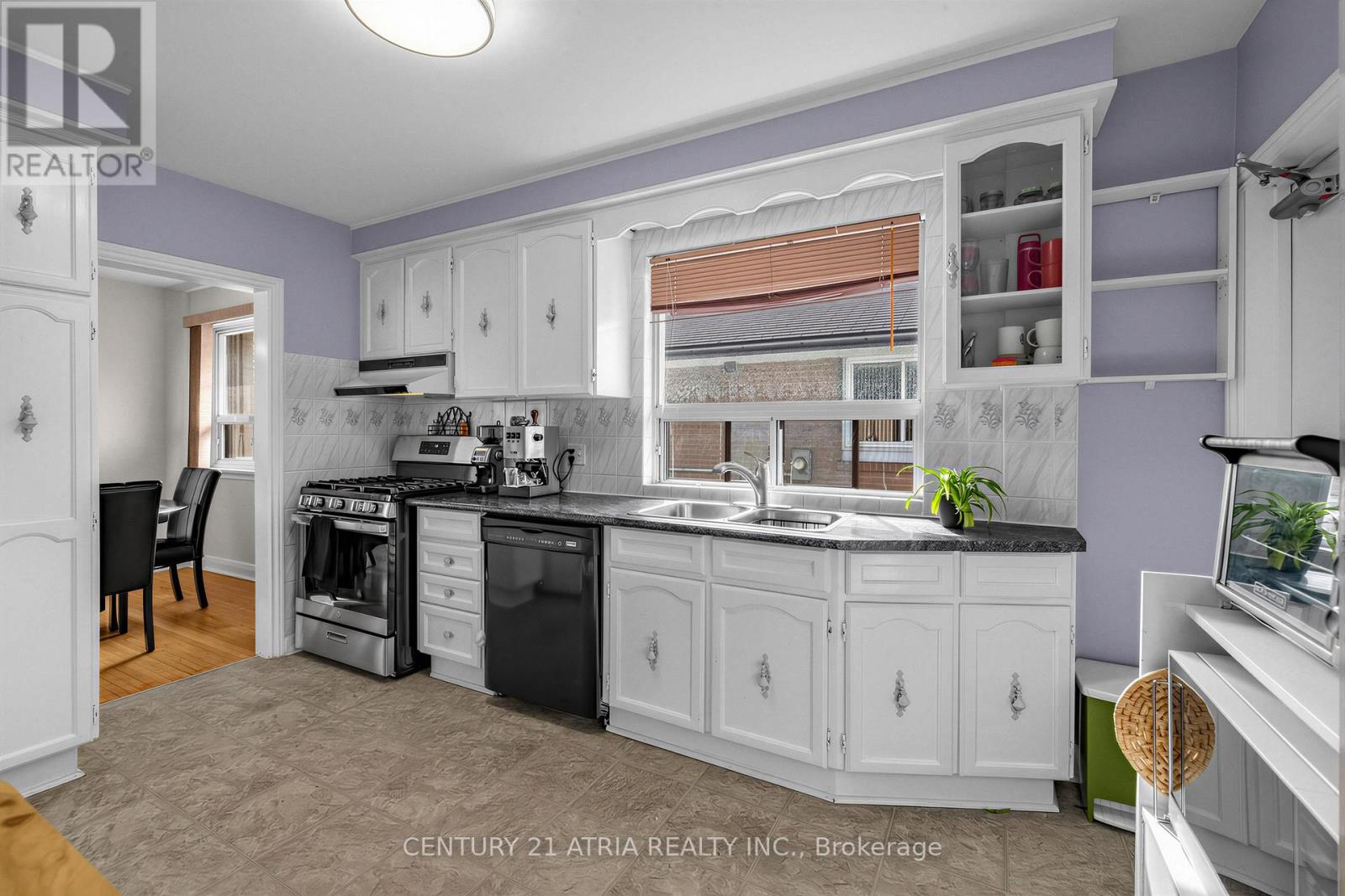 7 Rockport Crescent, Richmond Hill, Ontario  L4C 2L5 - Photo 11 - N12912074