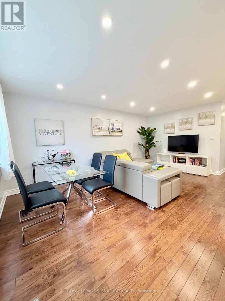 67 South Kingsway, Toronto, Ontario  M6S 3T4 - Photo 15 - W12920294