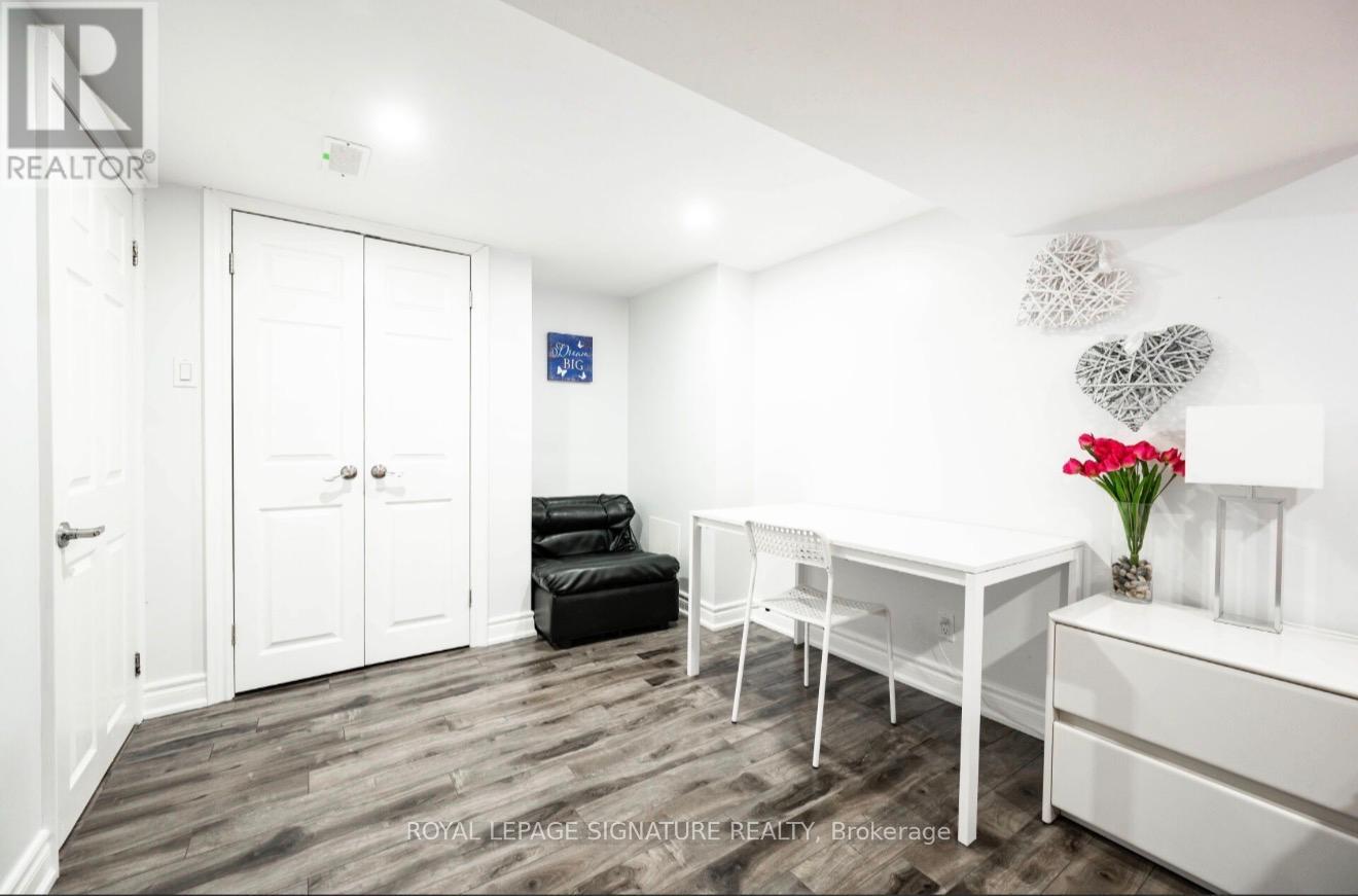 67 South Kingsway, Toronto, Ontario  M6S 3T4 - Photo 46 - W12920294