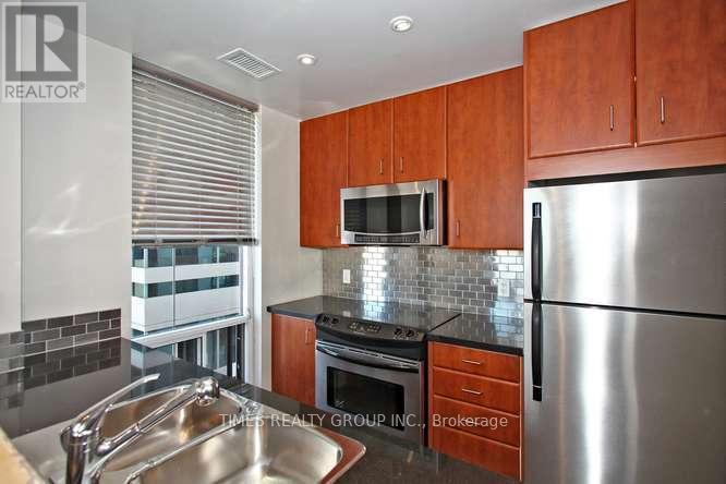 1605 - 85 Bloor Street E, Toronto, Ontario  M4W 3Y1 - Photo 13 - C12920368