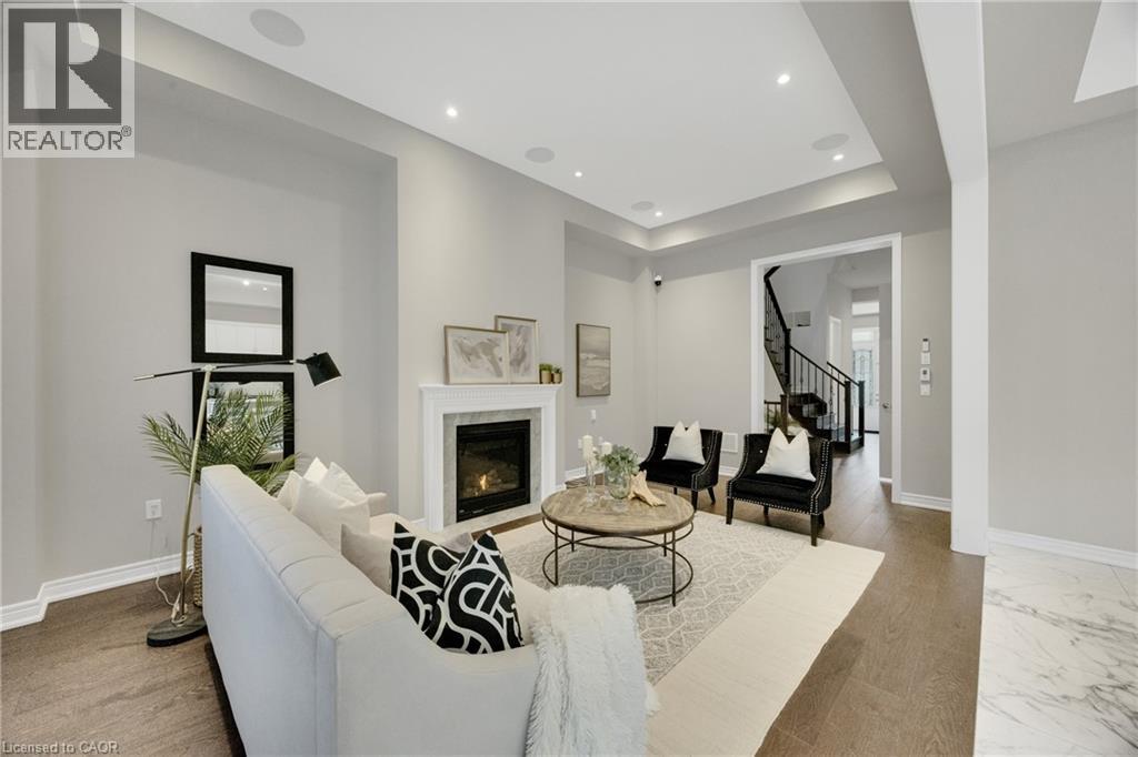 34 Carnegie Drive, Oakville, Ontario  L6H 0V8 - Photo 9 - 40814850