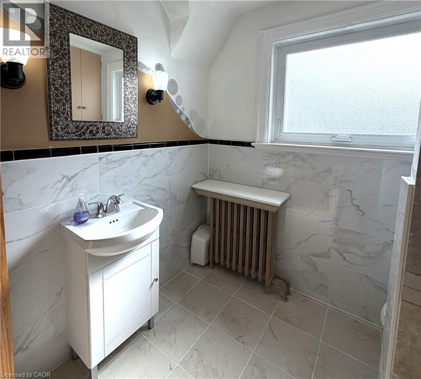 218 Weber Street E, Kitchener, Ontario  N2H 1E8 - Photo 10 - 40814810