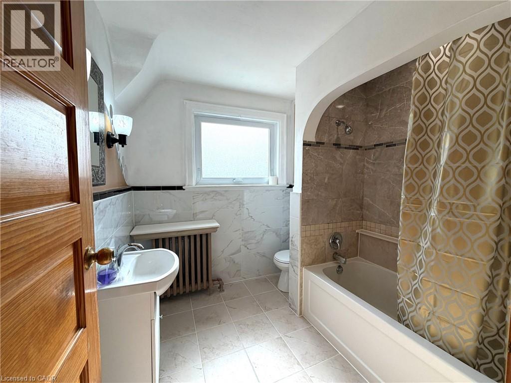 218 Weber Street E, Kitchener, Ontario  N2H 1E8 - Photo 9 - 40814810