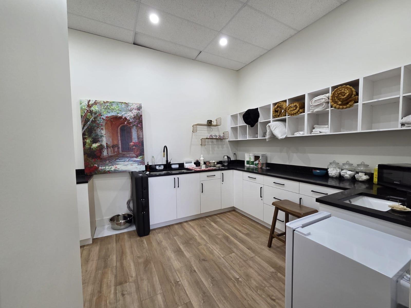 Unknown Address, ,    - Photo 13 - C8077332