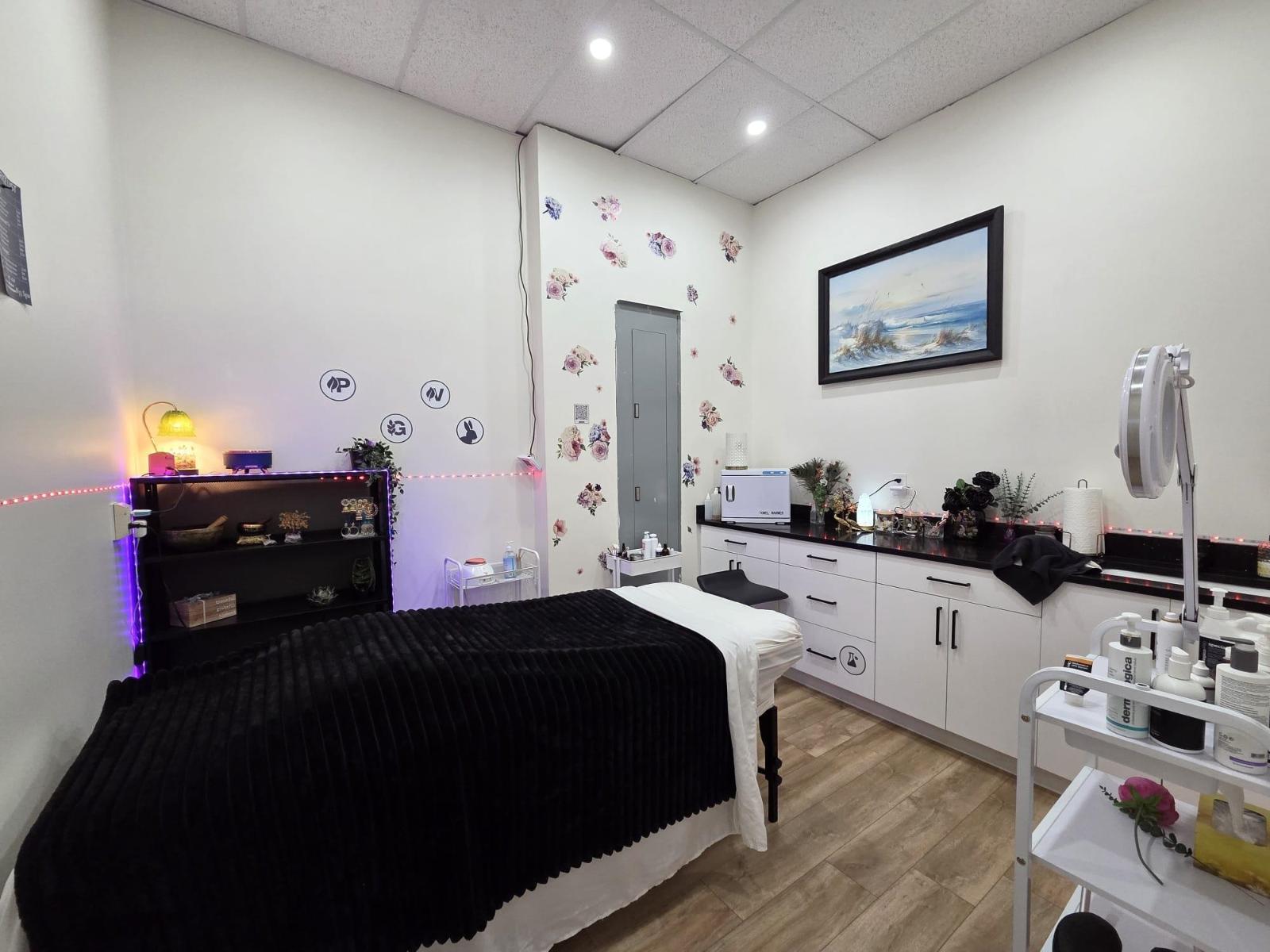 Unknown Address, ,    - Photo 15 - C8077332