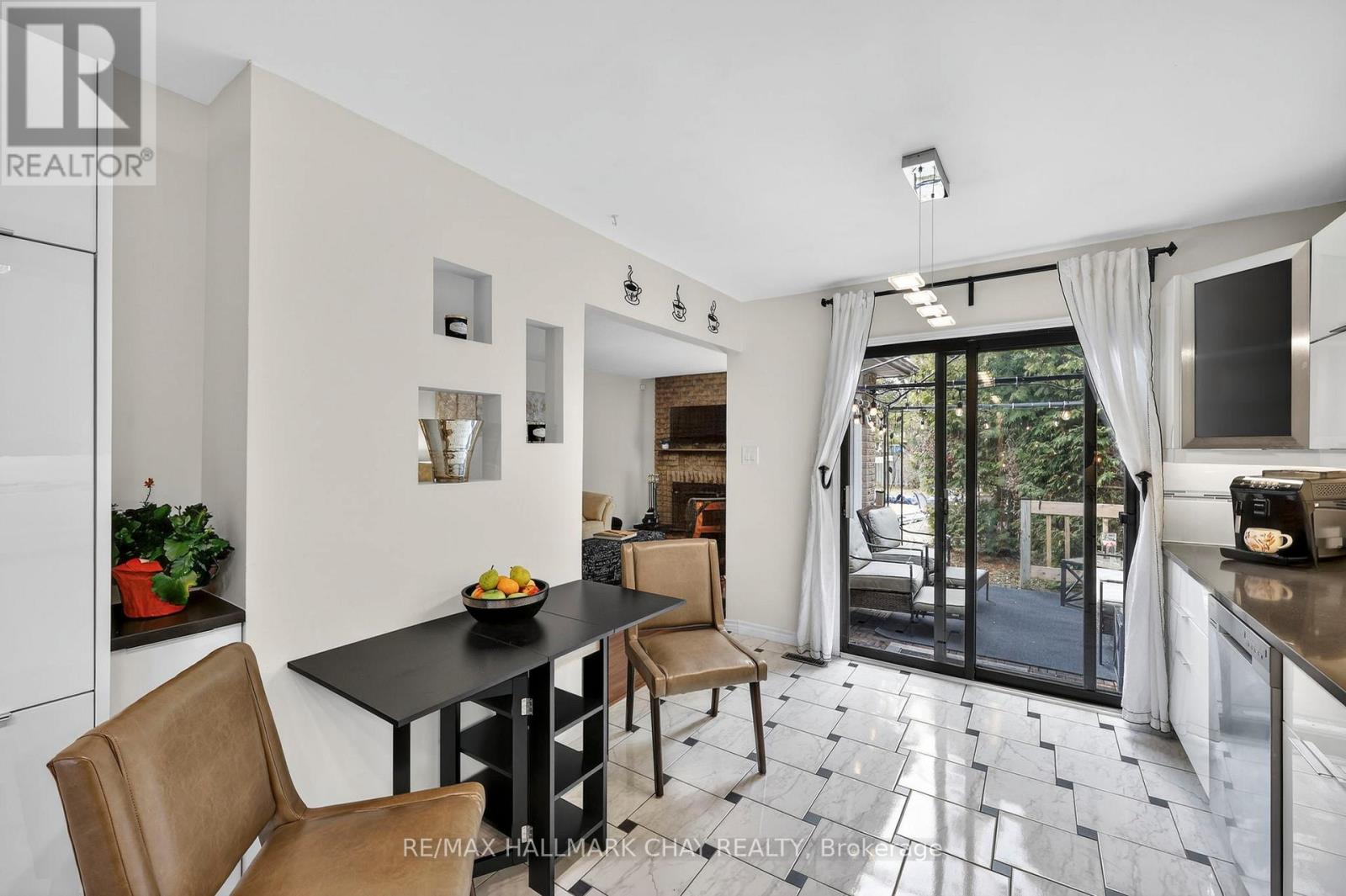 26 Stonehill Boulevard, East Gwillimbury, Ontario  L9N 1E3 - Photo 11 - N12920416