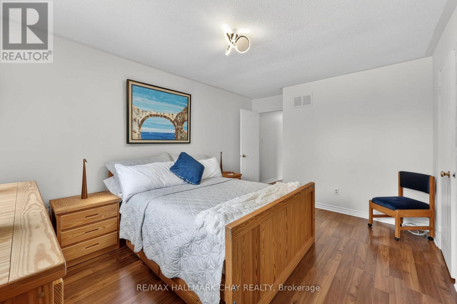 26 Stonehill Boulevard, East Gwillimbury, Ontario  L9N 1E3 - Photo 15 - N12920416