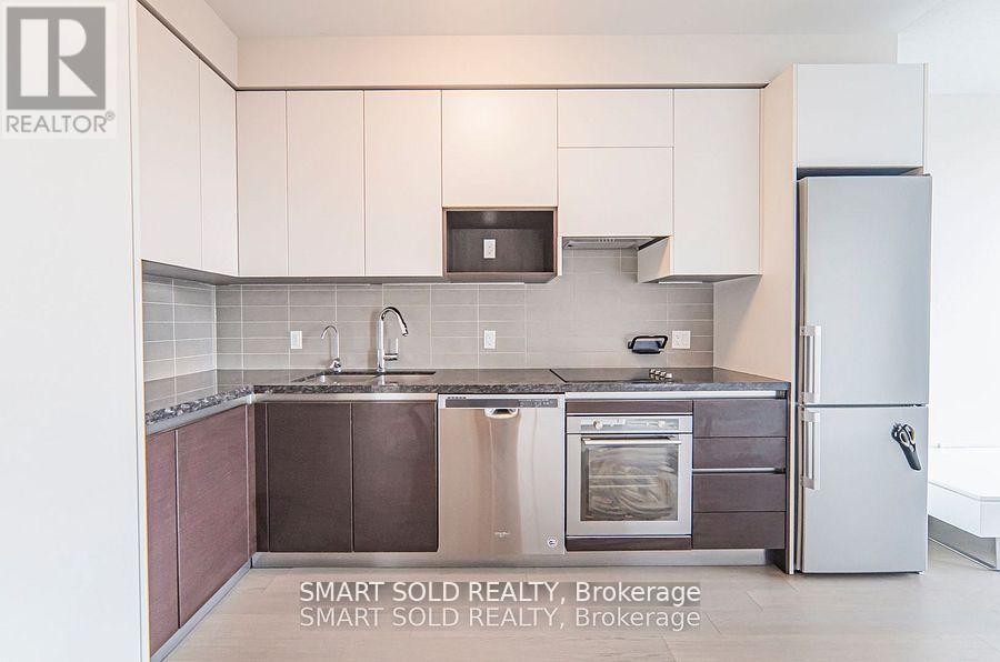 916 - 15 Water Walk Drive, Markham, Ontario  L6G 0G2 - Photo 14 - N12920474