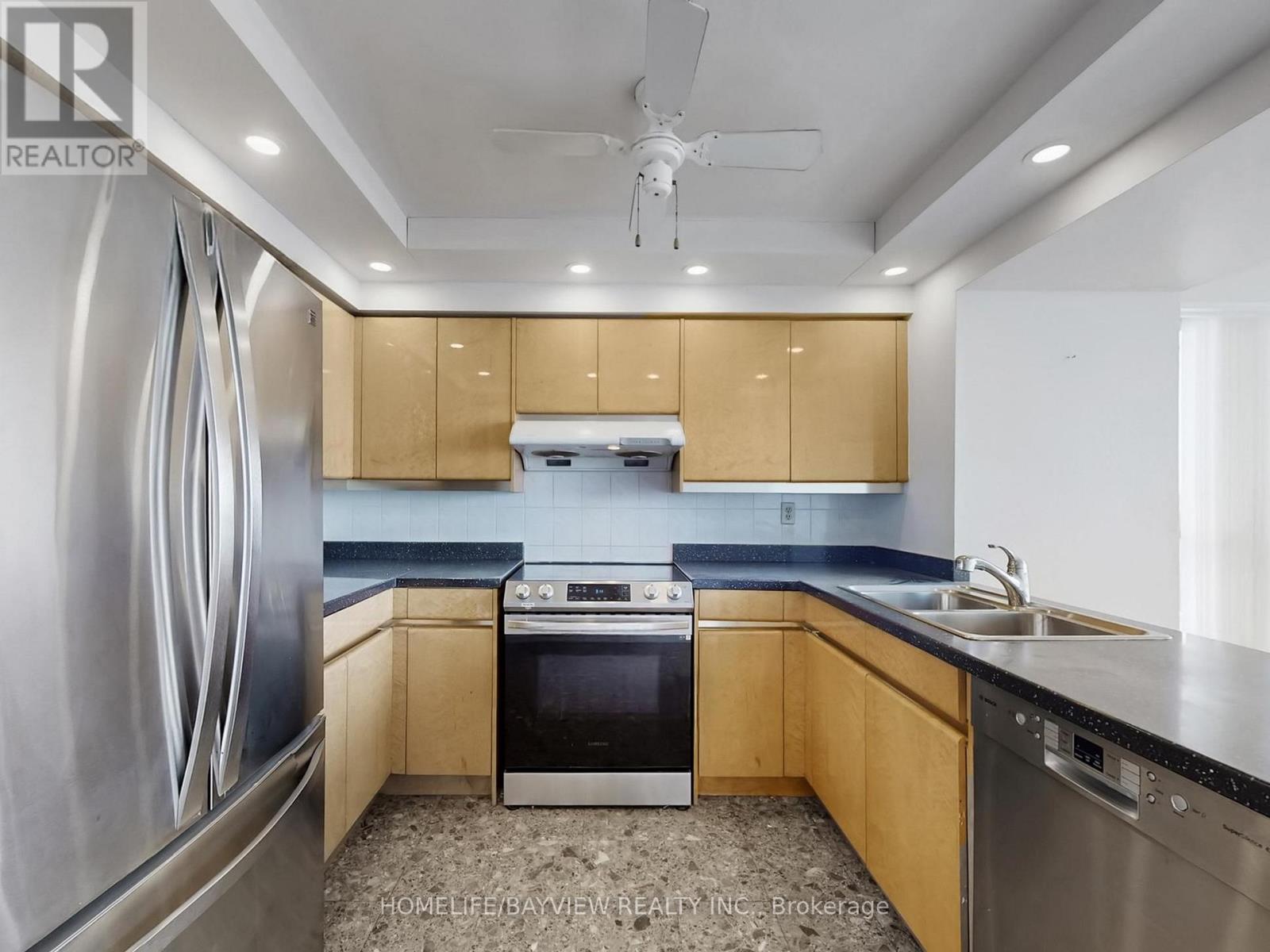 1004 - 1 Clark Avenue W, Vaughan, Ontario  L4J 7Y6 - Photo 21 - N12920512