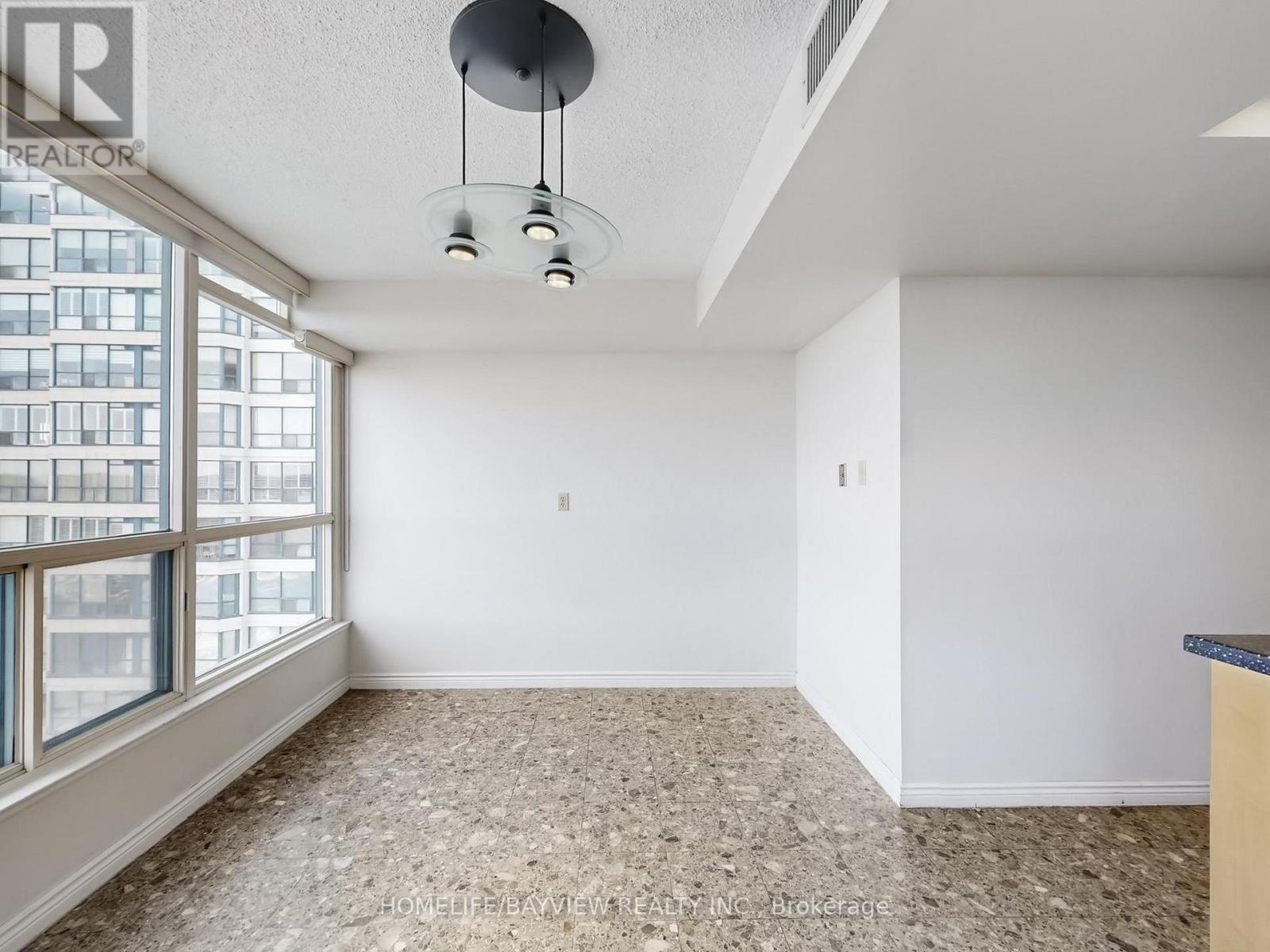 1004 - 1 Clark Avenue W, Vaughan, Ontario  L4J 7Y6 - Photo 24 - N12920512