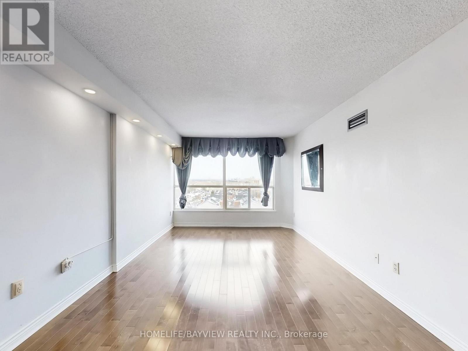 1004 - 1 Clark Avenue W, Vaughan, Ontario  L4J 7Y6 - Photo 26 - N12920512
