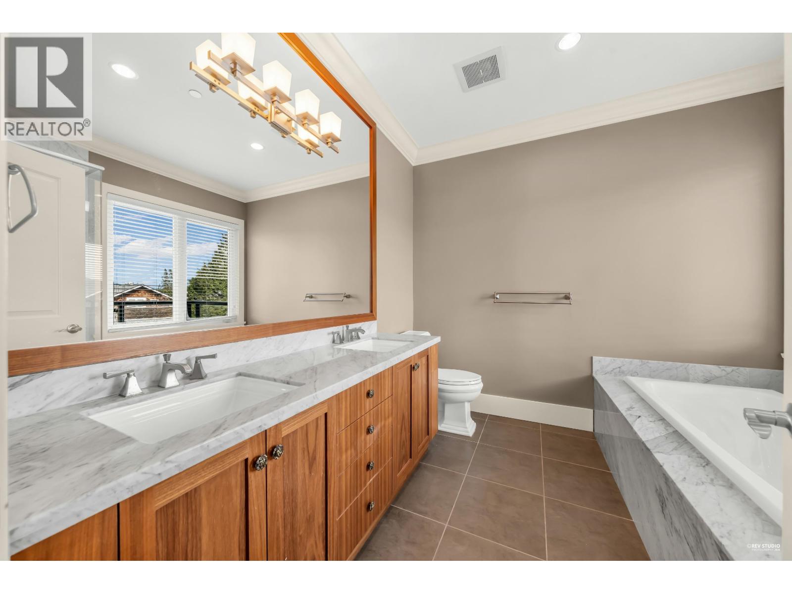 4009 W 11th Avenue, Vancouver, British Columbia  V6R 2L4 - Photo 26 - R3103503