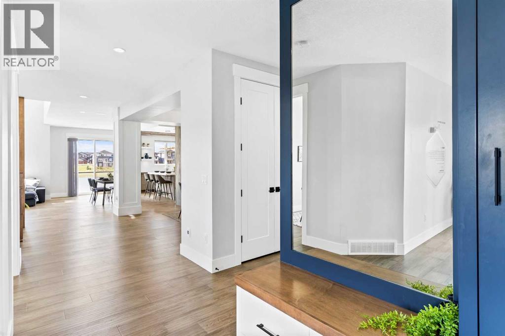 61 Sunvalley View, Cochrane, Alberta  T4C 3H1 - Photo 6 - A2274514