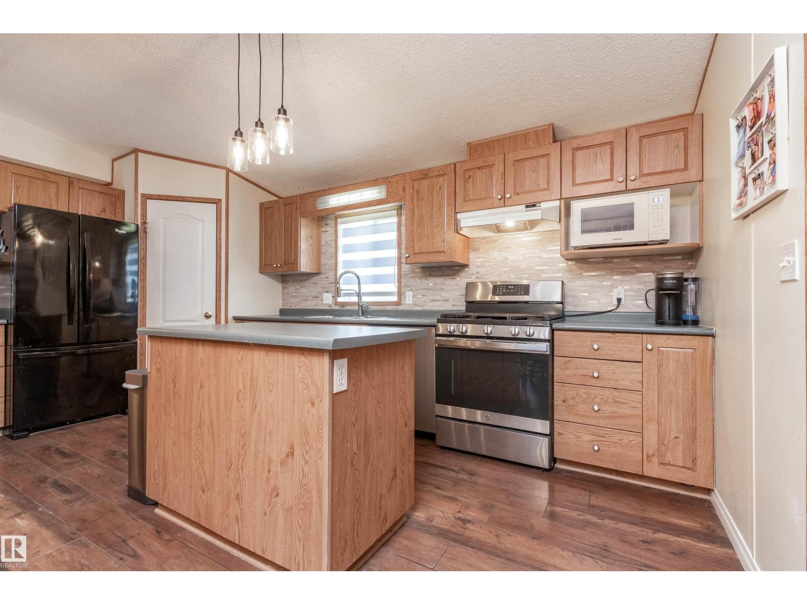 924 Jubilee Cl, Sherwood Park, Alberta  T8H 2G3 - Photo 8 - E4478992