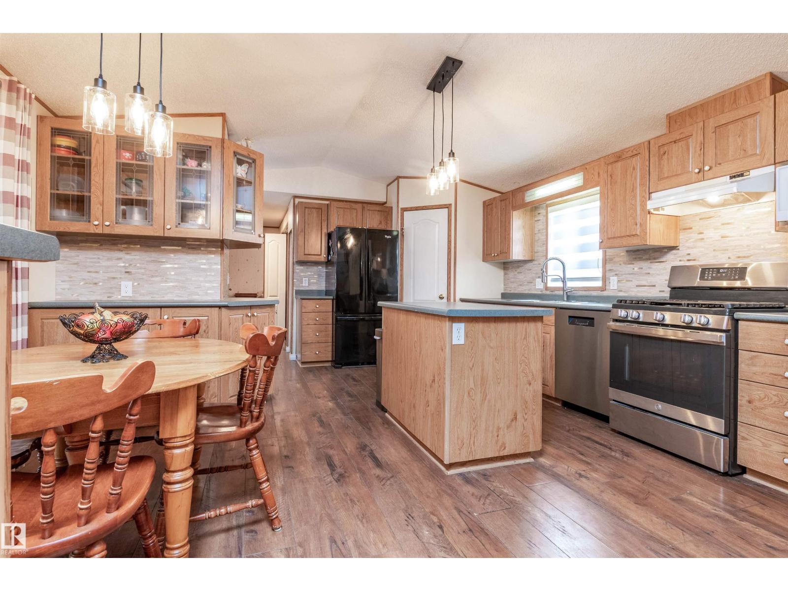 924 Jubilee Cl, Sherwood Park, Alberta  T8H 2G3 - Photo 7 - E4478992