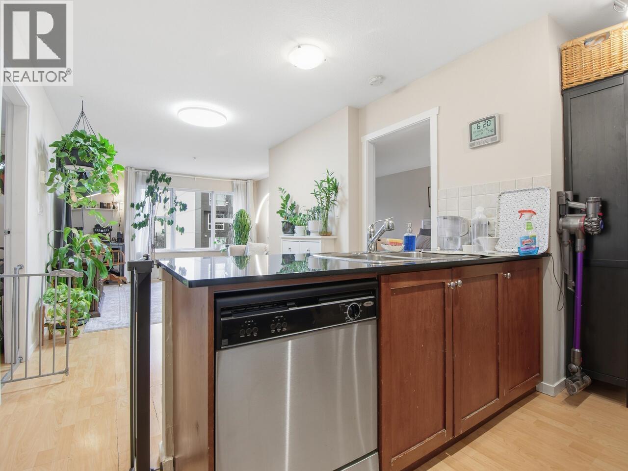 403 415 E Columbia Street, New Westminster, British Columbia  V3L 0B4 - Photo 9 - R3103327